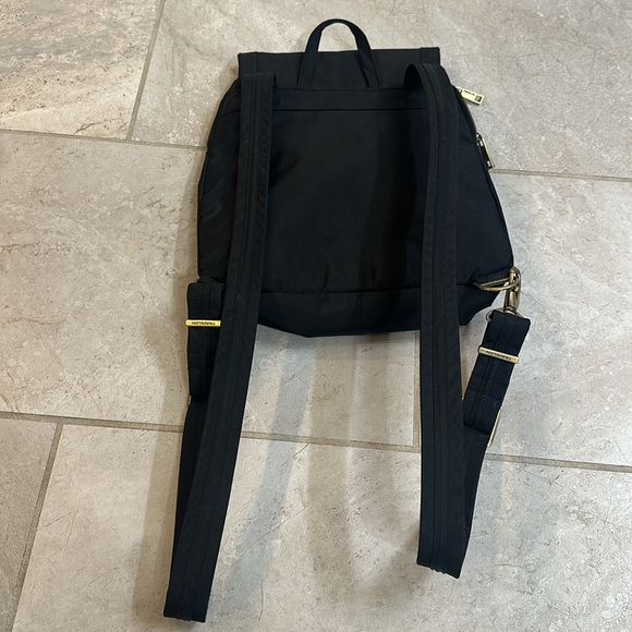 Travelon backpack - Picture 8 of 11